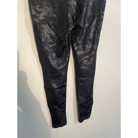 Spanx Faux Leather Camo Leggings in Matte‎ Black Combo - Picture 8 of 11